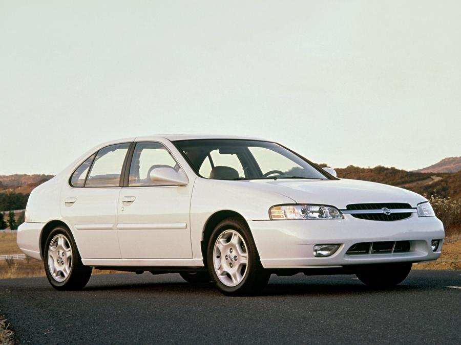  Nissan Altima 2000 года  (фото 5 из 5)